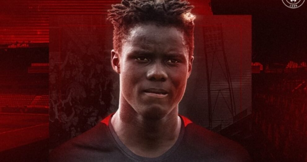 Midtjylland recusa oferta de 30 milhões de euros por ex-jogador do Benfica, Franculino Djú