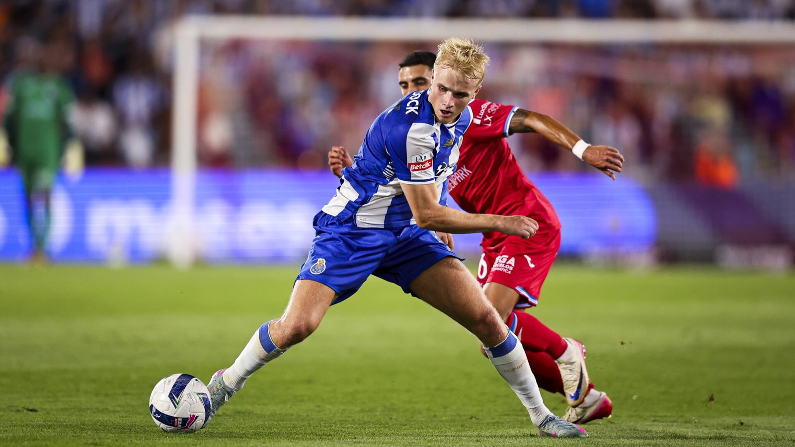 Victor Froholdt e Morten Hjulmand convocados para a seleção da Dinamarca