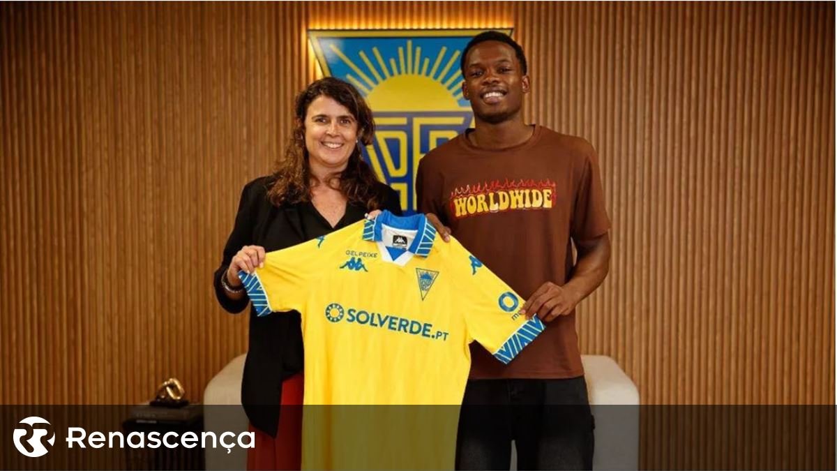 Estoril assegura atacante junto ao Rennes