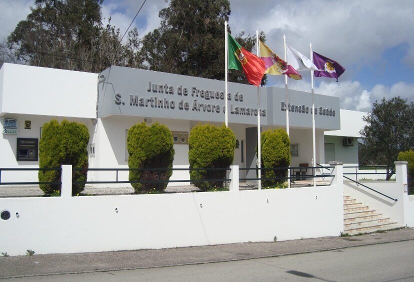 CM de Coimbra Assina Contrato para Instalação de Ar Condicionado na USF de Ardazubre