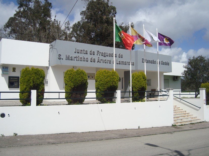 CM de Coimbra Assina Contrato para Instalação de Ar Condicionado na USF de Ardazubre