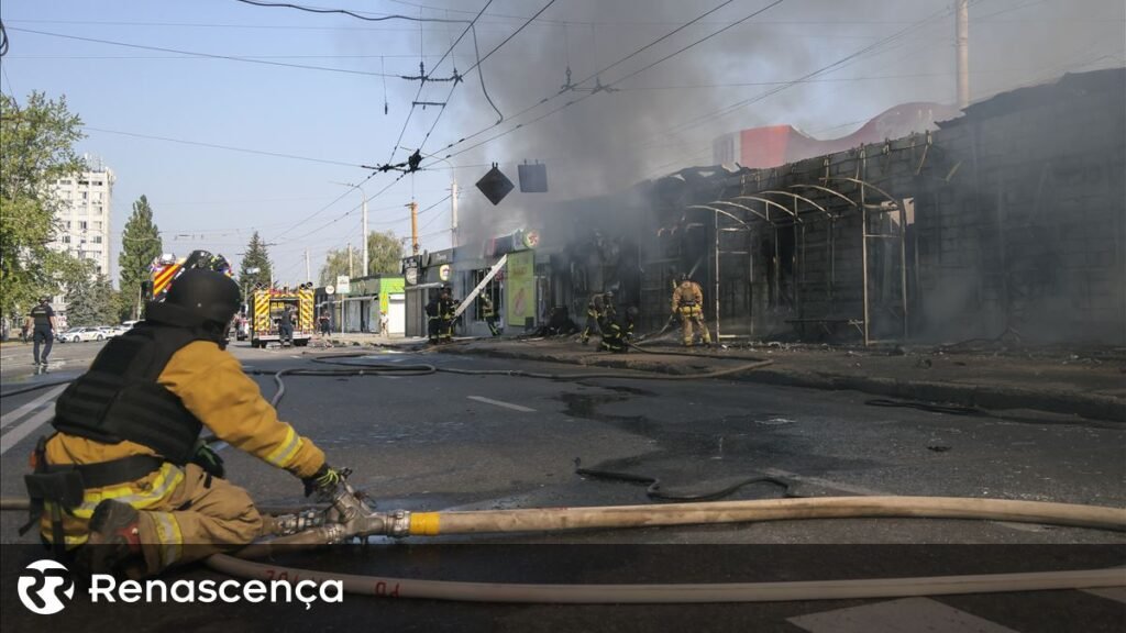 Kiev revela que nação sofre agressão com “diversos projéteis”