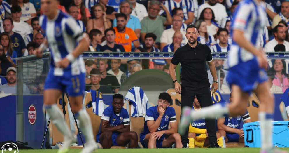 Francesco Farioli: A diferença entre o FC Porto e o Ajax - «É quase uma religião»