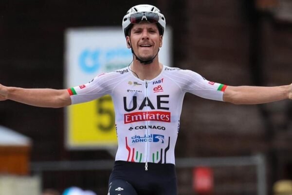 João Almeida Conquista a Mítica Etapa do Angliru na La Vuelta