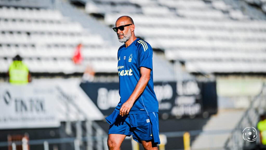Nottingham Forest oficializa dispensa de Nuno Espírito Santo