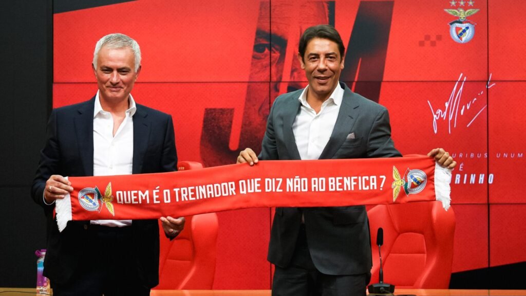 Jornalista Turco Critica José Mourinho: "Se Gaba de Ir para Equipas de Nível Superior