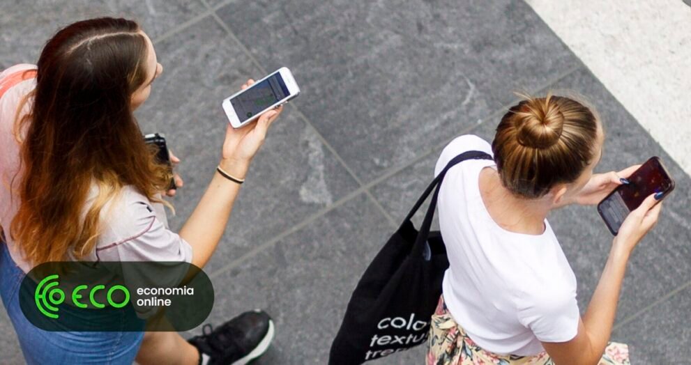 Jovens: Mais Presentes nas Redes Sociais, Menos Consumidores de Notícias