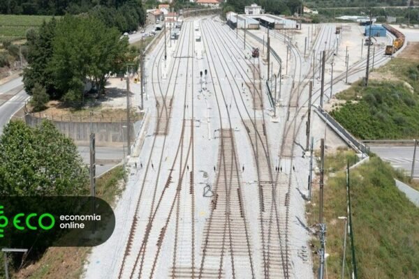 Linha da Beira Alta reabre a 28 de setembro e retoma transporte de mercadorias à fronteira
