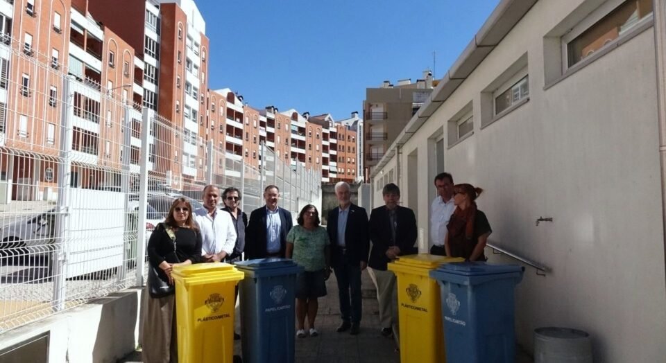 EB 1 de Montes Claros recebe eco-contentores no programa municipal para eco-escolas