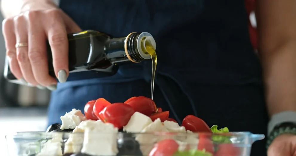 A Dieta Mediterrânea Pode Ser o Segredo para Gengivas Saudáveis