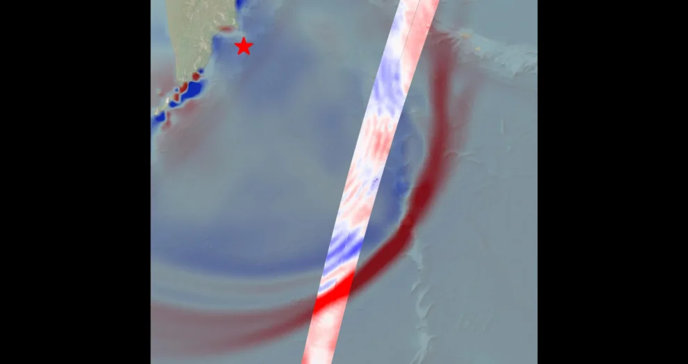 O Satélite SWOT da NASA Captura o Tsunami do Mega-terremoto de Kamchatka em Detalhes Impressionantes