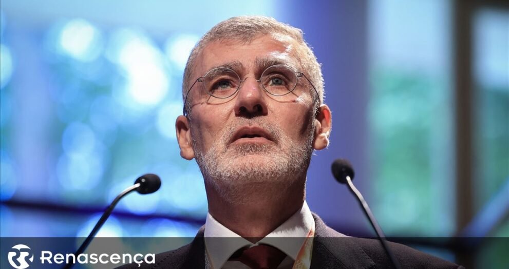Gouveia e Melo revela que lhe propuseram liderança das Forças Armadas para abdicar da candidatura.