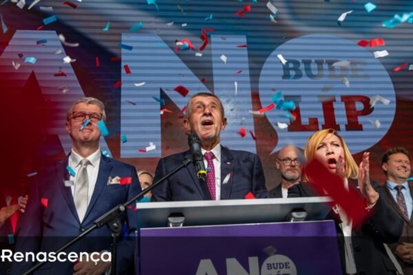 Bilionário eurocético Andrej Babiš conquista pleito legislativo na Checa