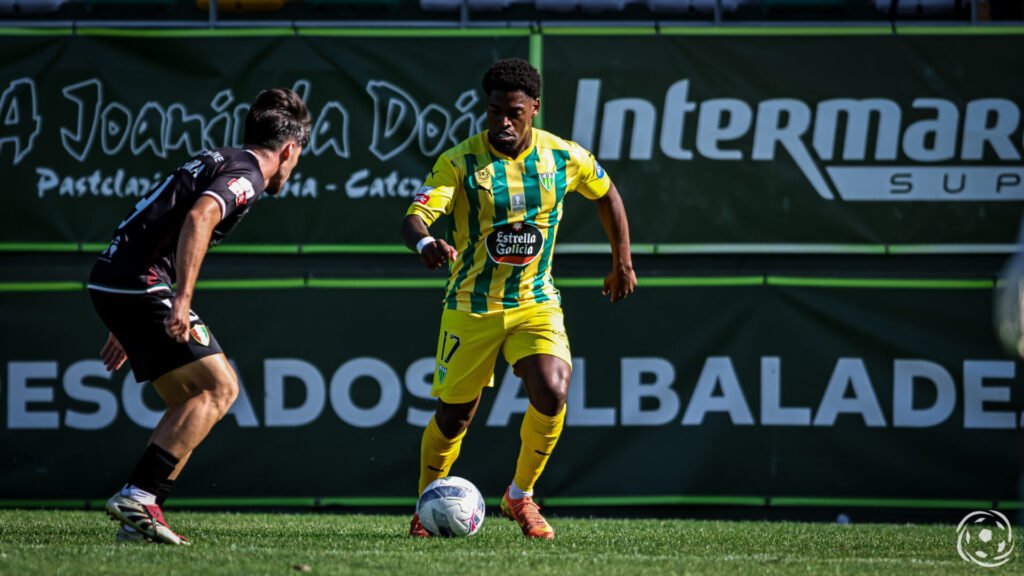 Ivan Cavaleiro Tondela