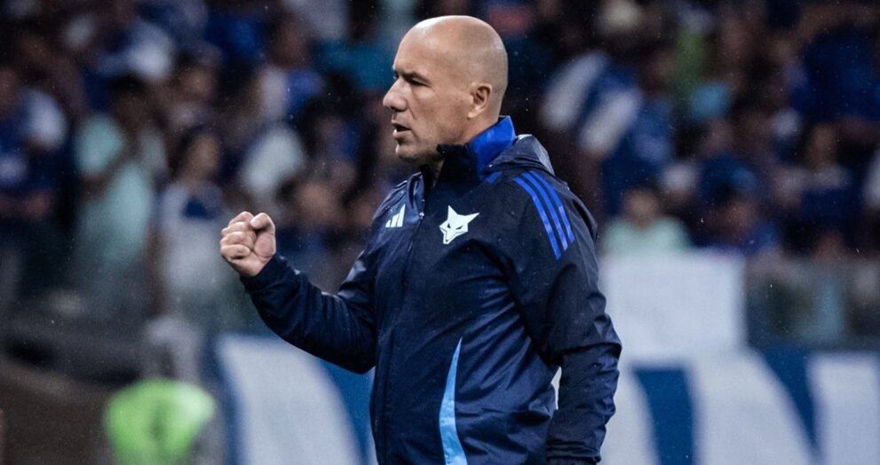 Cruzeiro de Leonardo Jardim vence Fortaleza e encerra jejum de vitórias após 4 jogos