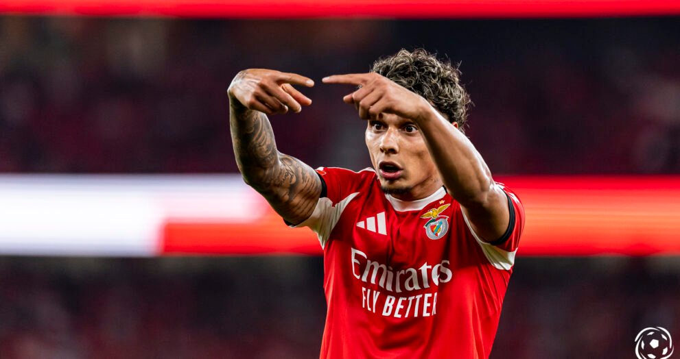 Rendimento de Richard Ríos no Benfica é criticado no Brasil: 'Levou uma cornetada do Mourinho'