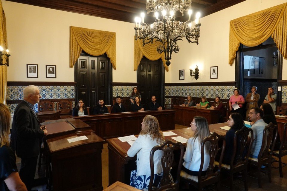 CM de Coimbra recebe 14 novos colaboradores para diferentes serviços