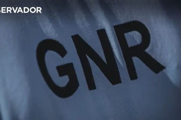 GNR Apreende Armas e Detém Três Suspeitos de Segurança Privada Ilegal em Castro Verde