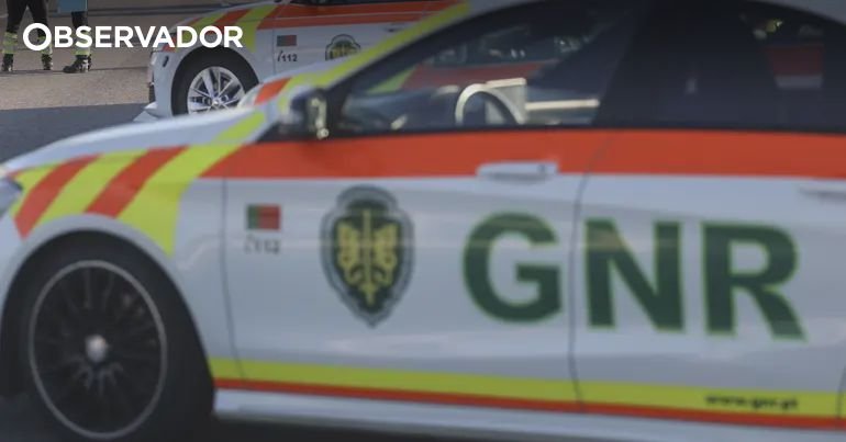 Tragédia no IC2: Dois mortos e dois feridos graves em colisão frontal