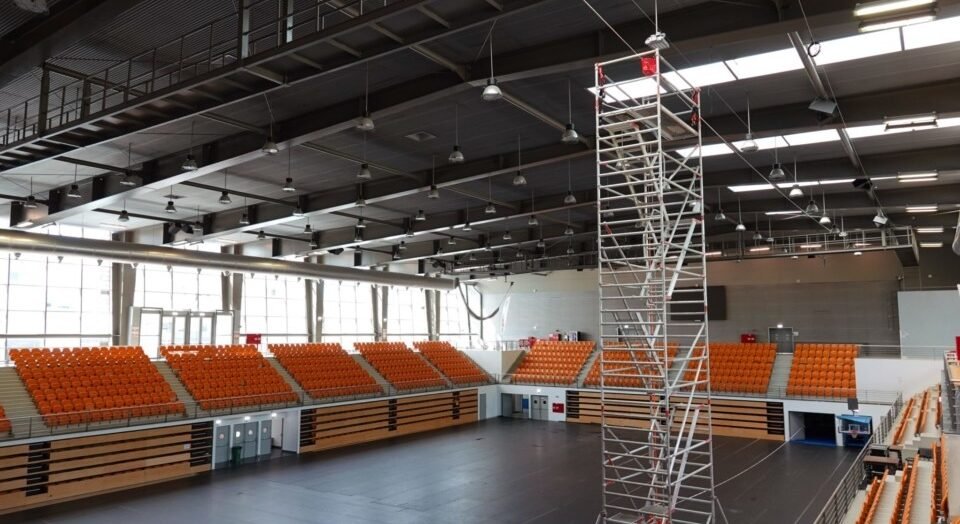Pavilhão Mário Mexia: Novo Sistema de Iluminação LED em Funcionamento