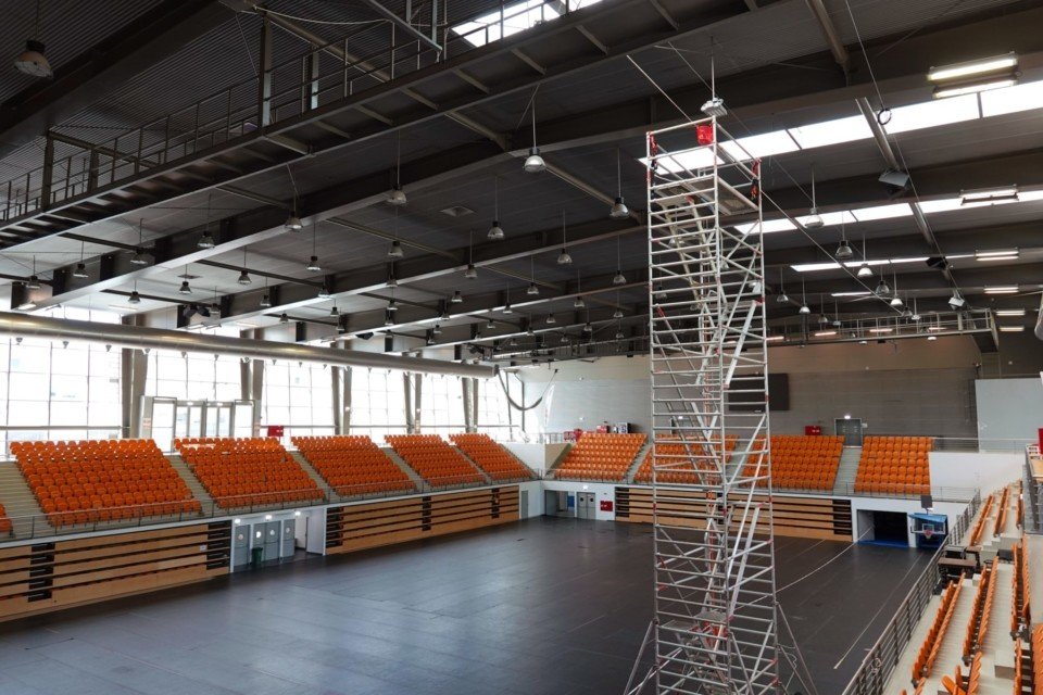 Pavilhão Mário Mexia: Novo Sistema de Iluminação LED em Funcionamento
