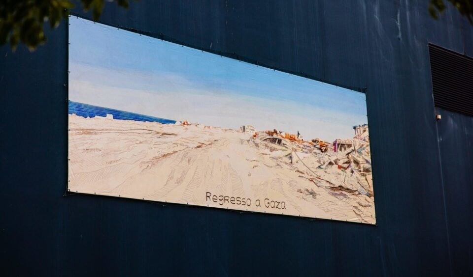 Outubro no 'Outdoor’ 25: A Obra de Isabel Simões na Fachada do Convento São Francisco