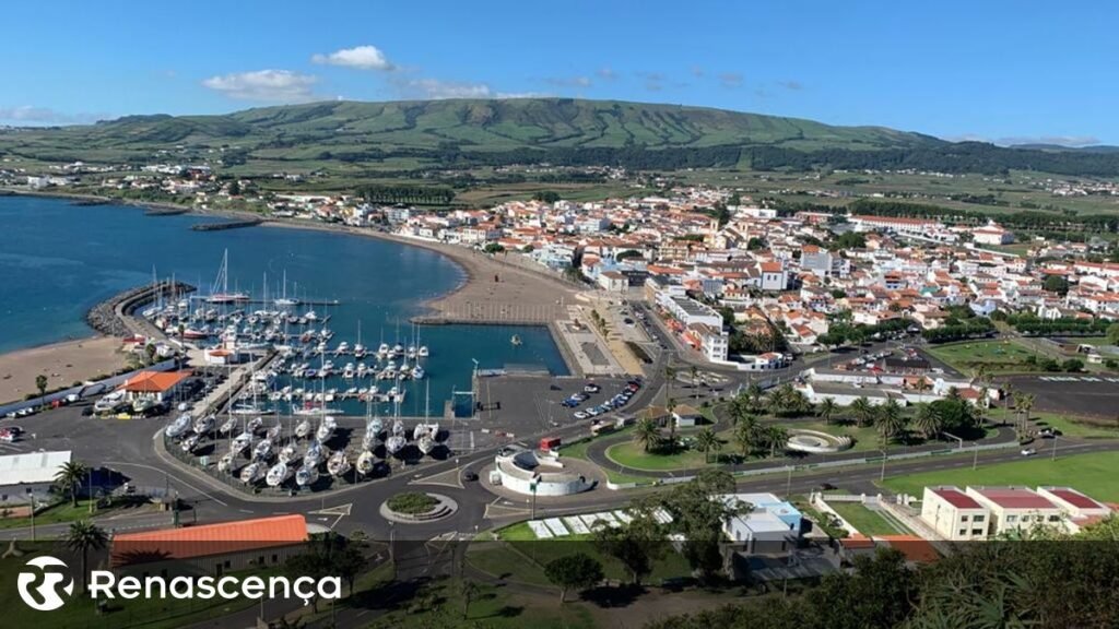 Estado elevado de vigilância no sistema vulcânico da ilha terceirense da Terceira