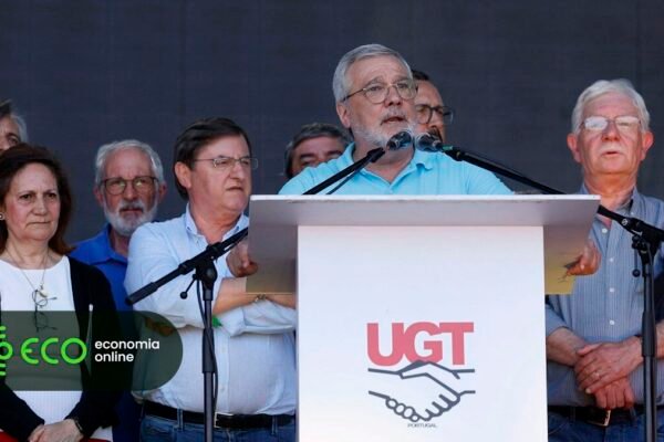 UGT critica Governo por trocar valorização salarial por "discurso de empresas