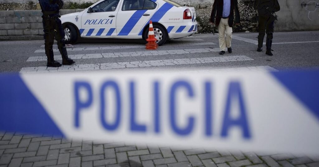 Diversas indivíduos em confusão com tiros no Comércio de Benfica