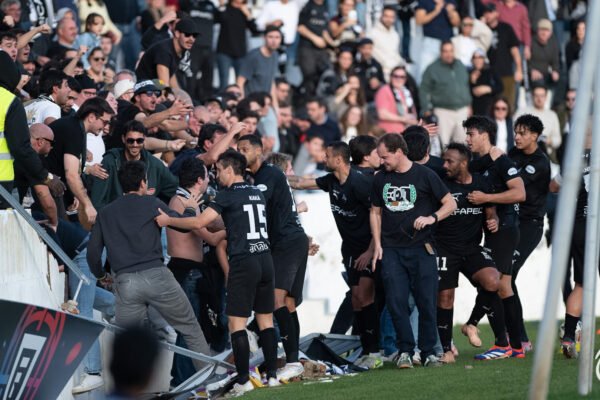 Empate entre Mafra e União Santarém garante apuramento à Académica na Liga 3