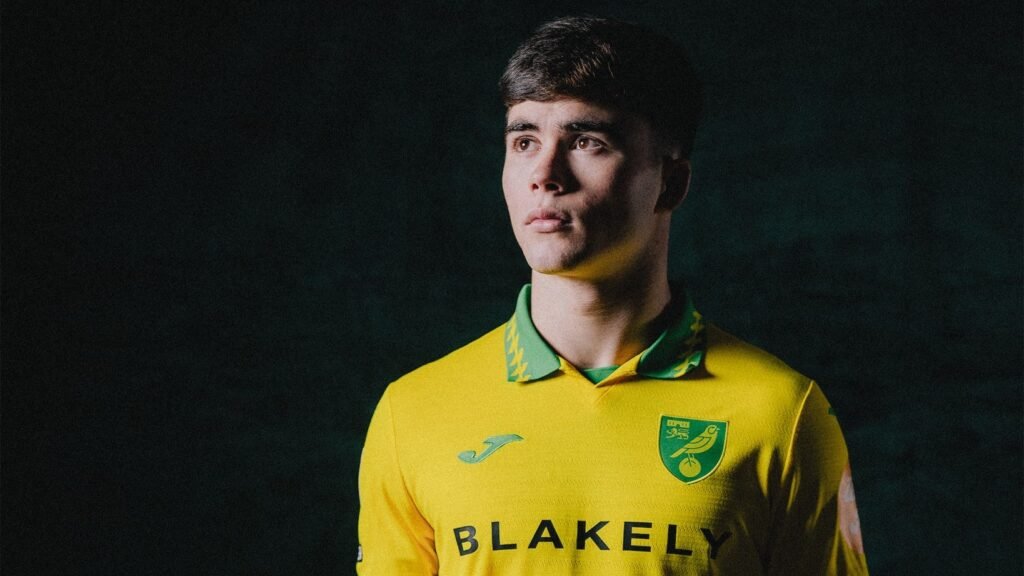 Manchester United empresta Harry Amass ao Norwich City até ao final da temporada