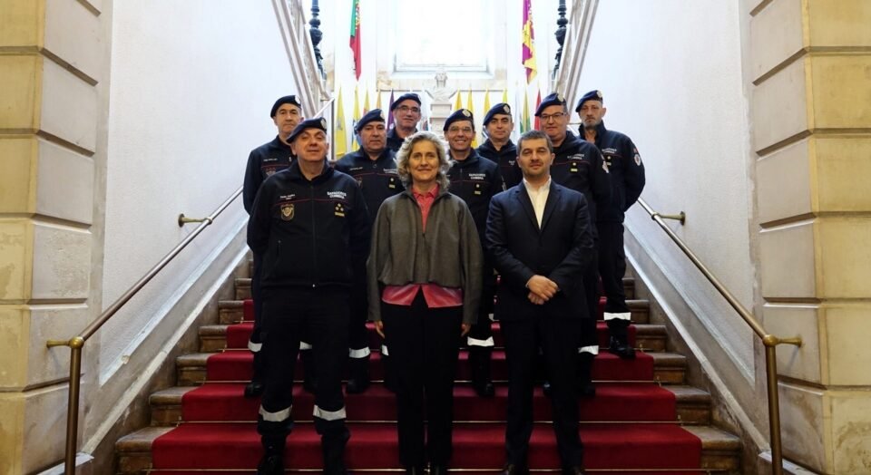 Coimbra promove sete bombeiros sapadores a chefe de 2.ª classe