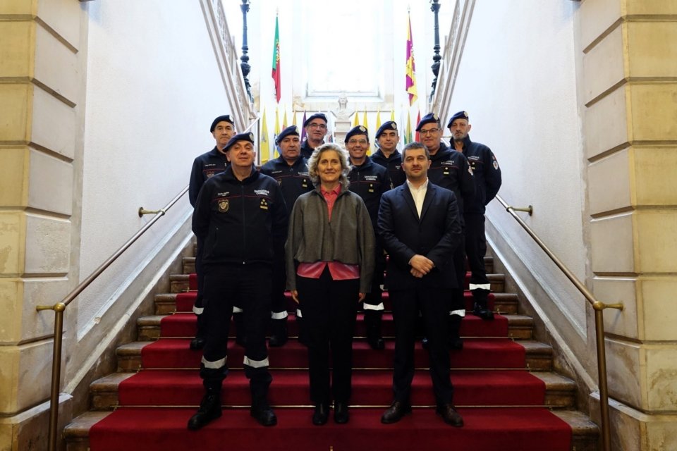 Coimbra promove sete bombeiros sapadores a chefe de 2.ª classe