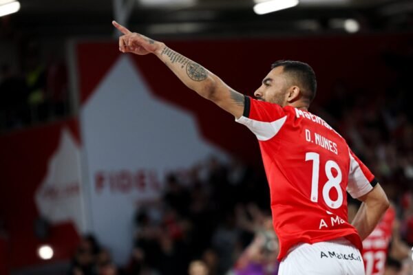 Benfica marca no último segundo e vence Sporting nos quartas de final da Champions League de Futsal