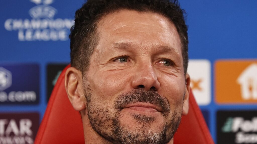 Simeone: «Não podemos baixar os braços» após vitória do Atlético sobre o Barcelona