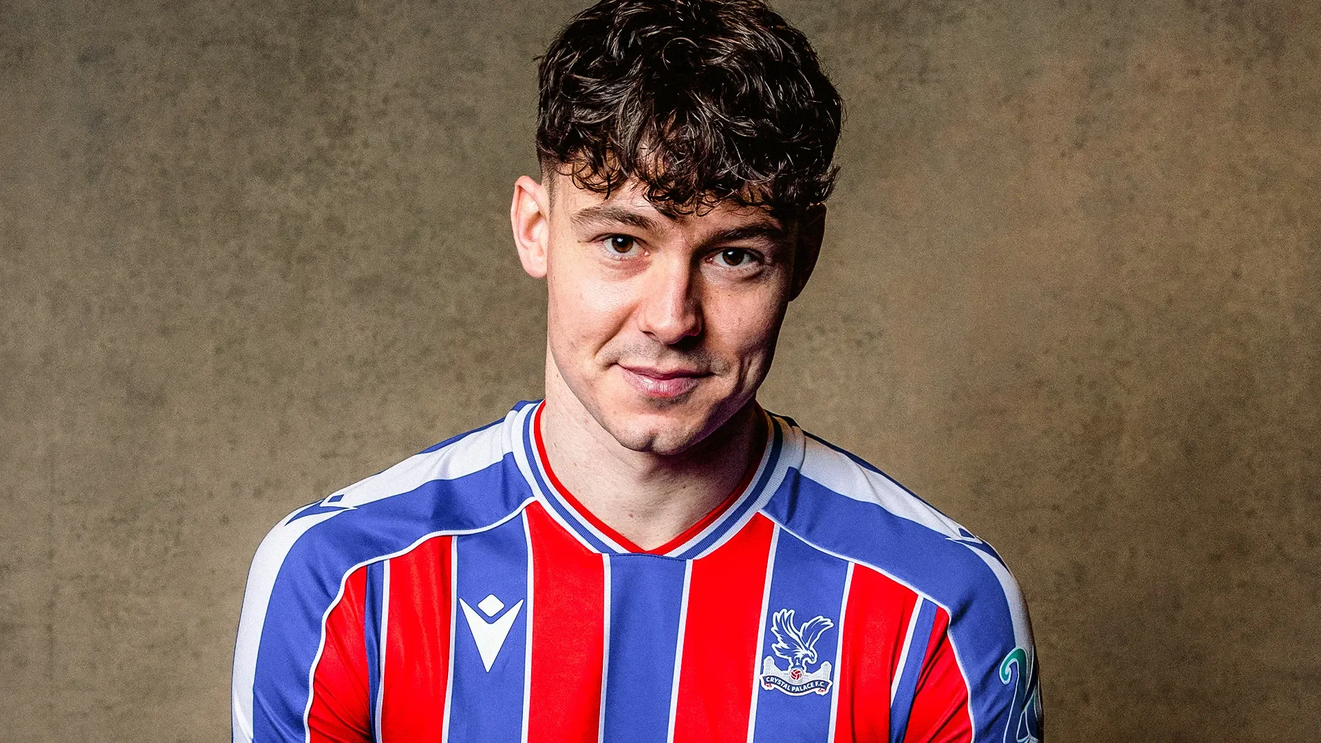 Crystal Palace anuncia contratação de Jorgen Strand Larsen pelo Wolverhampton