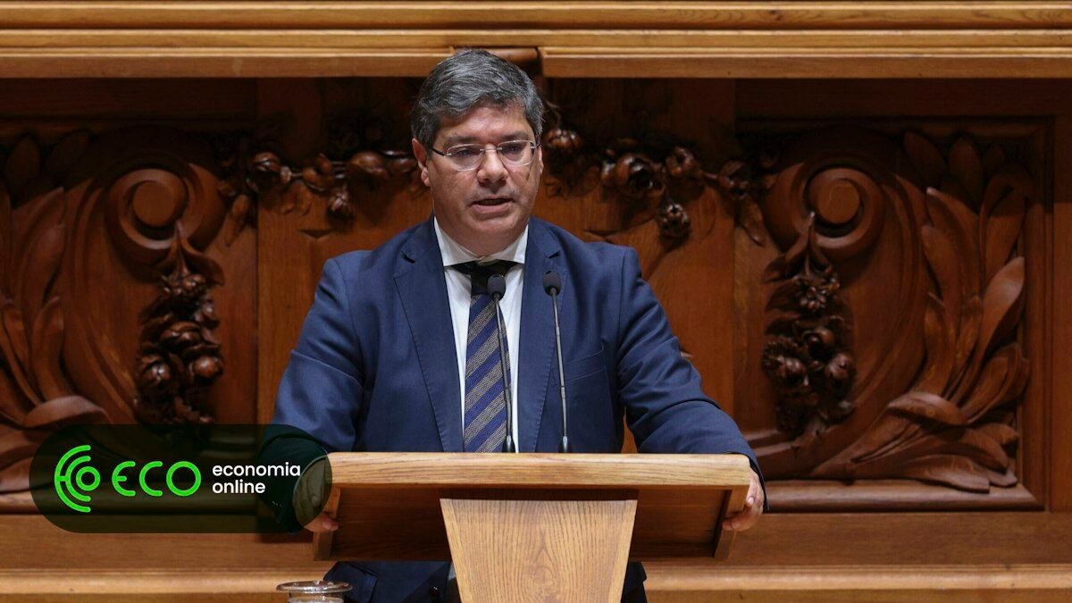 PS busca alianças no Parlamento para frear novos estatutos da Lusa