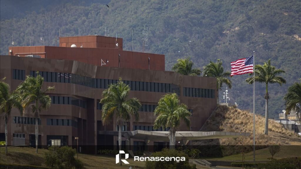 Sete anos após, Estados Unidos reerguem estandarte na missão diplomática em Caracas.