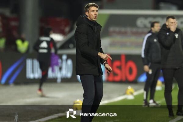 "Sabor azedo intenso e complicado de absorver"