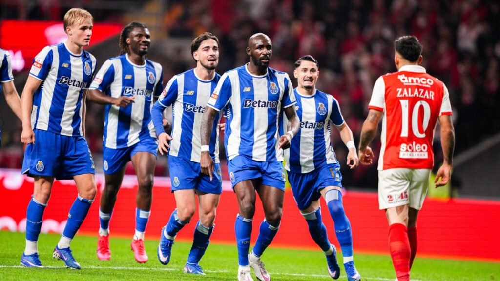 Jovem do FC Porto Multado por Festejos no Relvado em Jogo que Não Esteve Presente