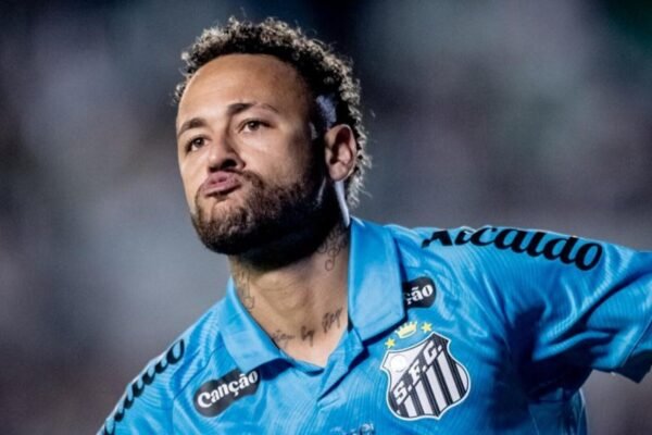 "O Futebol é Assim: Da Aposentadoria ao Mundial em Um Dia"