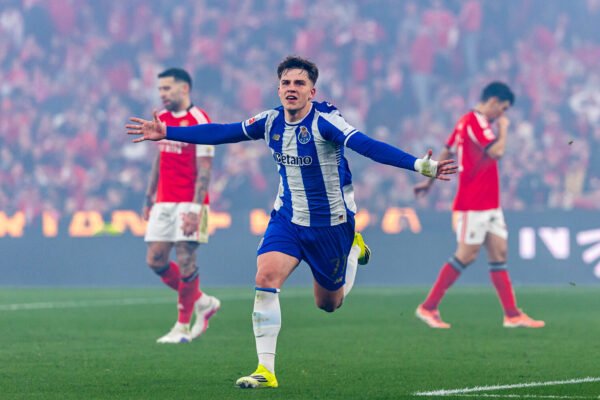 Oskar Pietuszewski brilha em registo com apenas Cristiano Ronaldo e Rodrigo Mora à frente