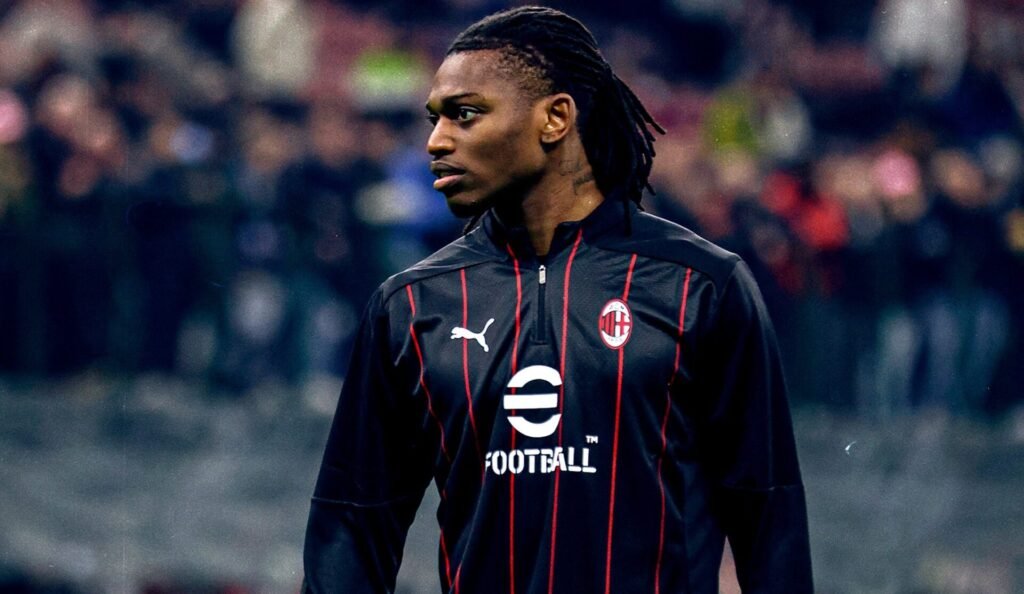 Rafael Leão criticado pela reação à substituição: «Deveria mostrar essa raiva em campo»