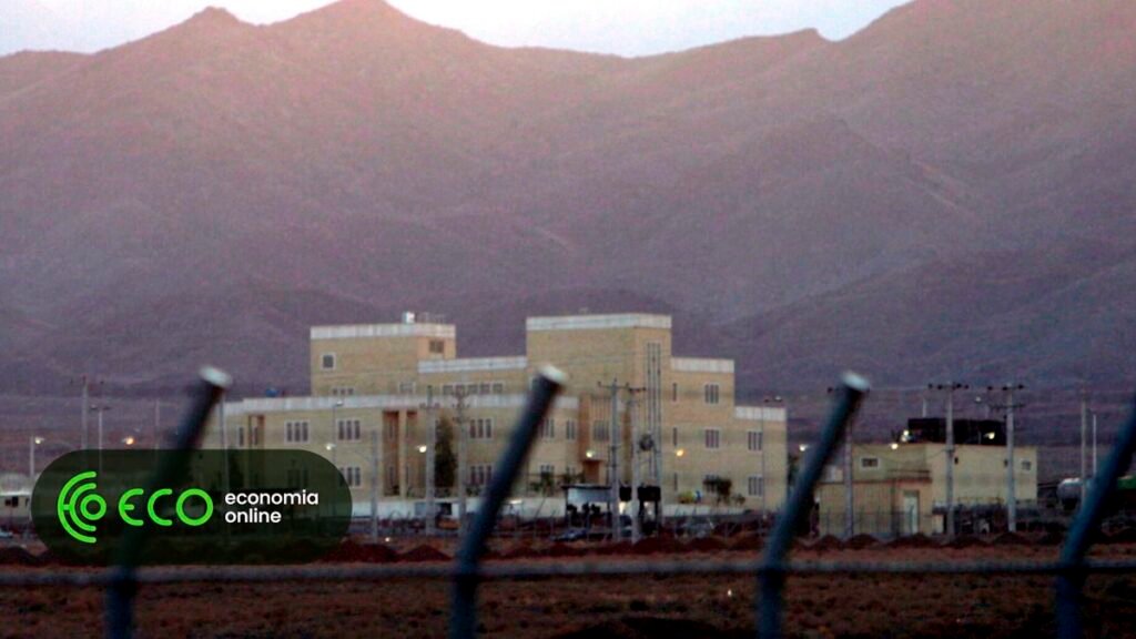 Estados Unidos e Israel bombardeiam complexo nuclear de Natanz no Irã