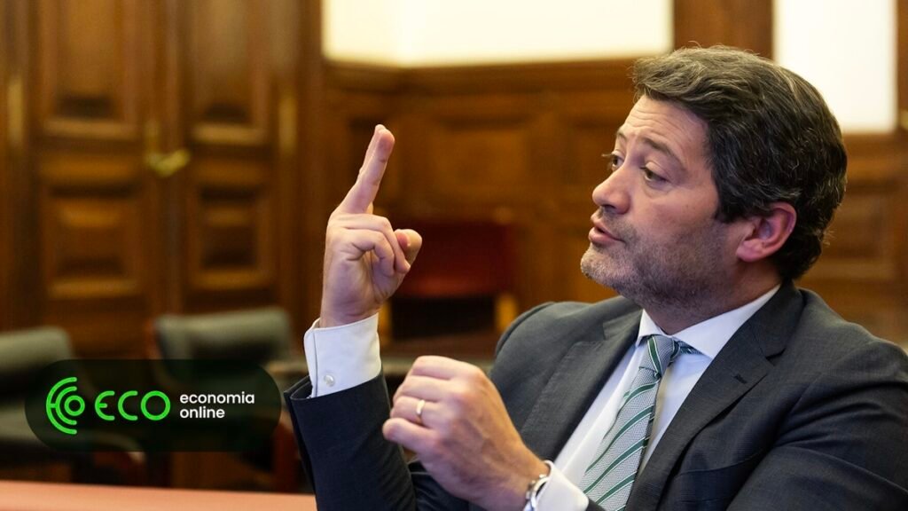 "Ventura critica 'notícias falsas' e propõe Luís Brites Lameiras para o Tribunal Constitucional"