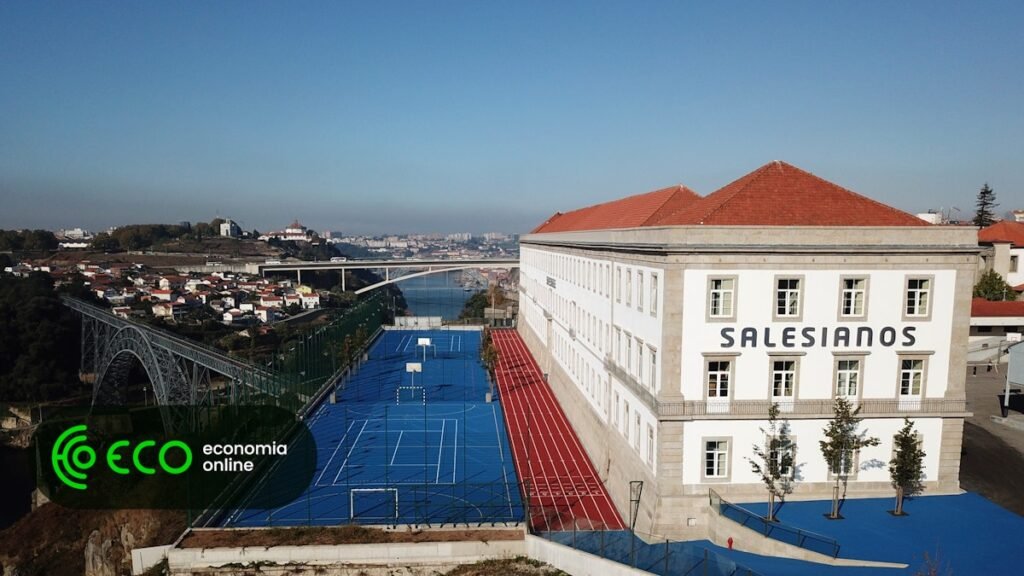 Na cantina dos Salesianos: comida para ricos e pobres