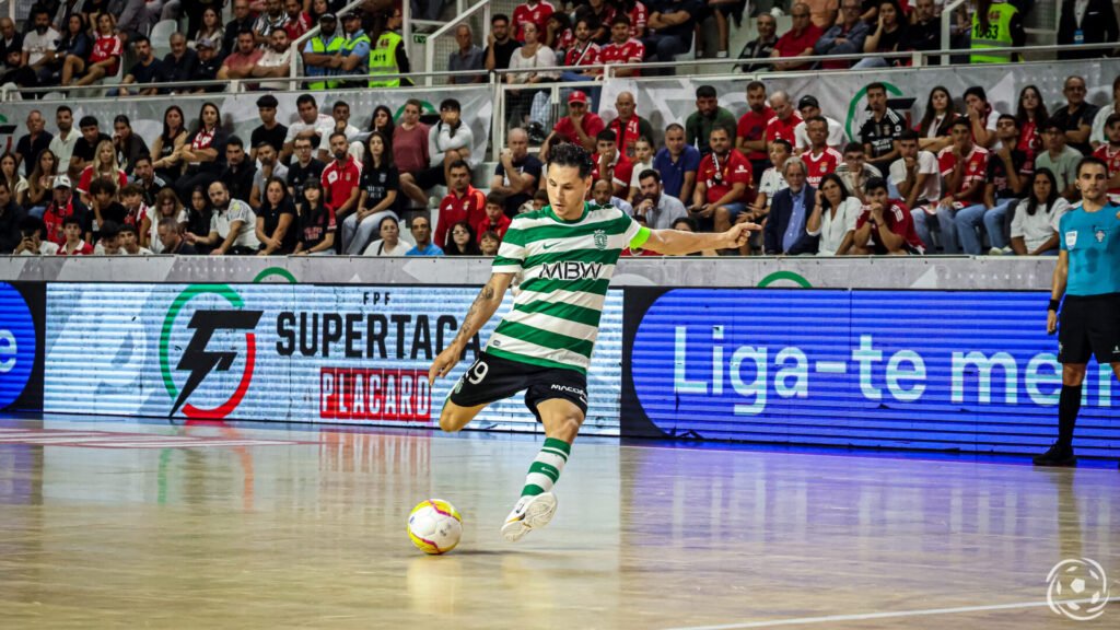 Alex Merlim desfalca Sporting por 10 dias após incidente com Léo Gugiel