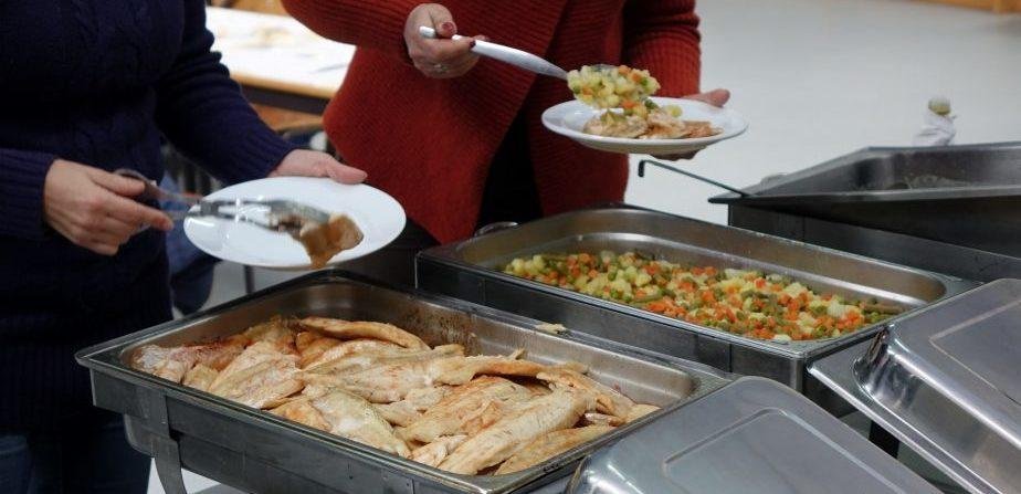 Brasfemes garante a produção local de refeições escolares com aumento de verbas municipais