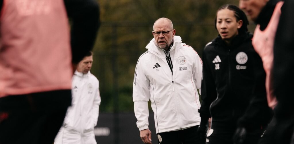 Atenção, Benfica: Ajax Decide Futuro do Treinador