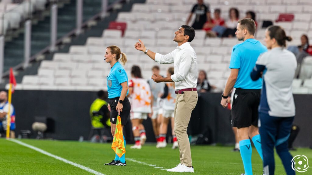 Ivan Baptista: "Vamos tentar conseguir finalmente pontuar contra o Twente"